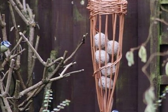 willow bird feeder