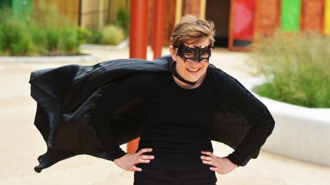Bat dressing up