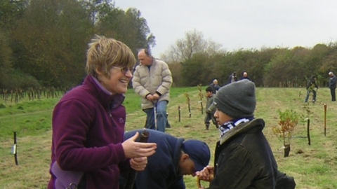 Youth Rangers tree planting by Rachel Price