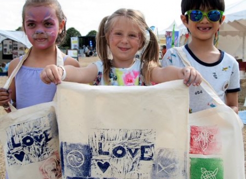 Camwild Festival- Children with art (c) Rowan Litting 